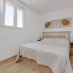 Апартаменти Cura *